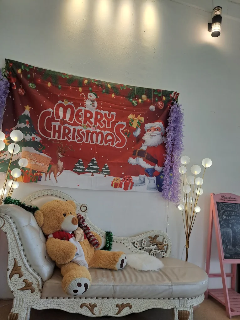 A cozy spot for photos (Photo credit: Weng Cheong Lau)
