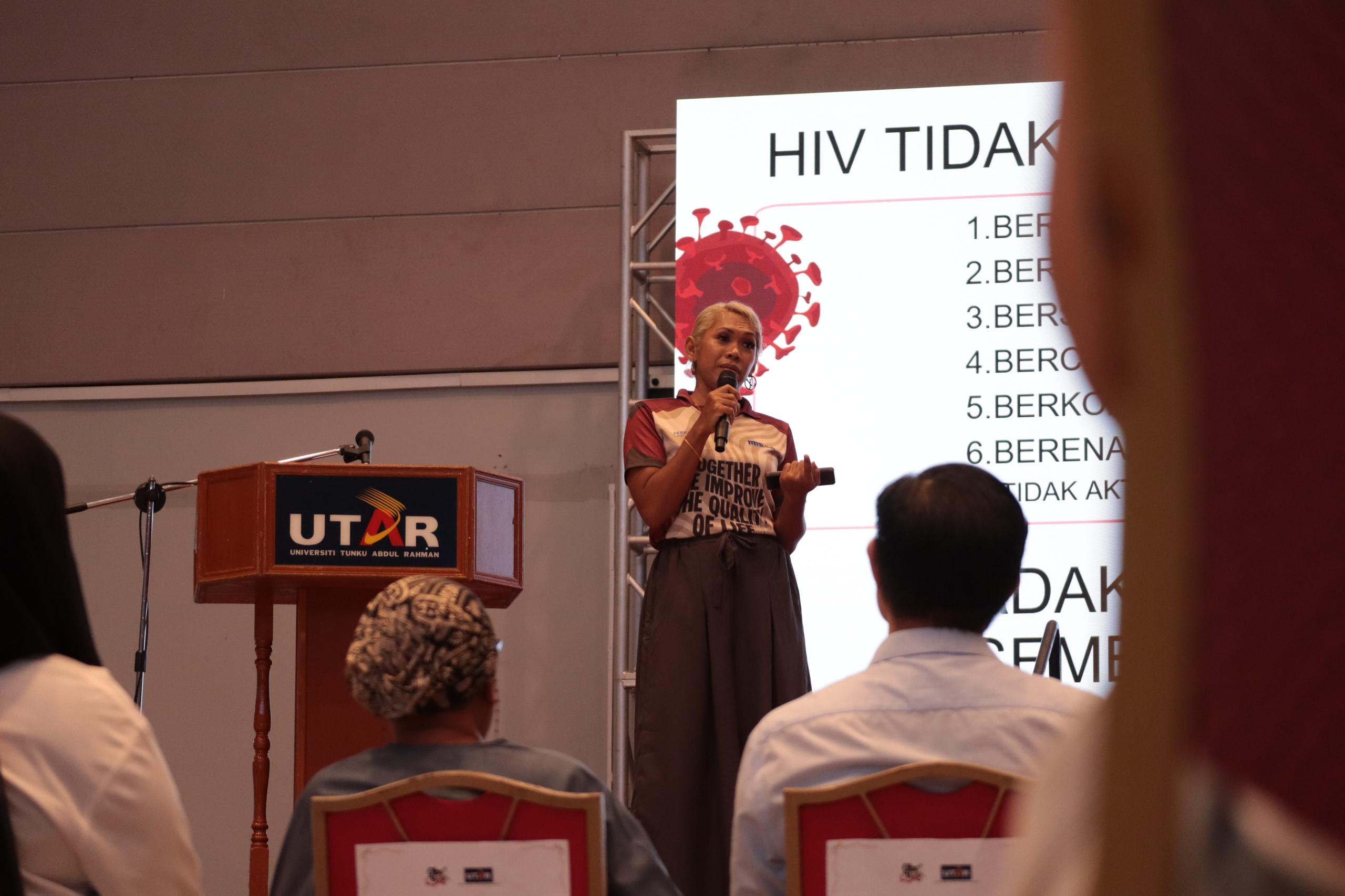 Cik Putri Eizarra Elysa Expert Talk